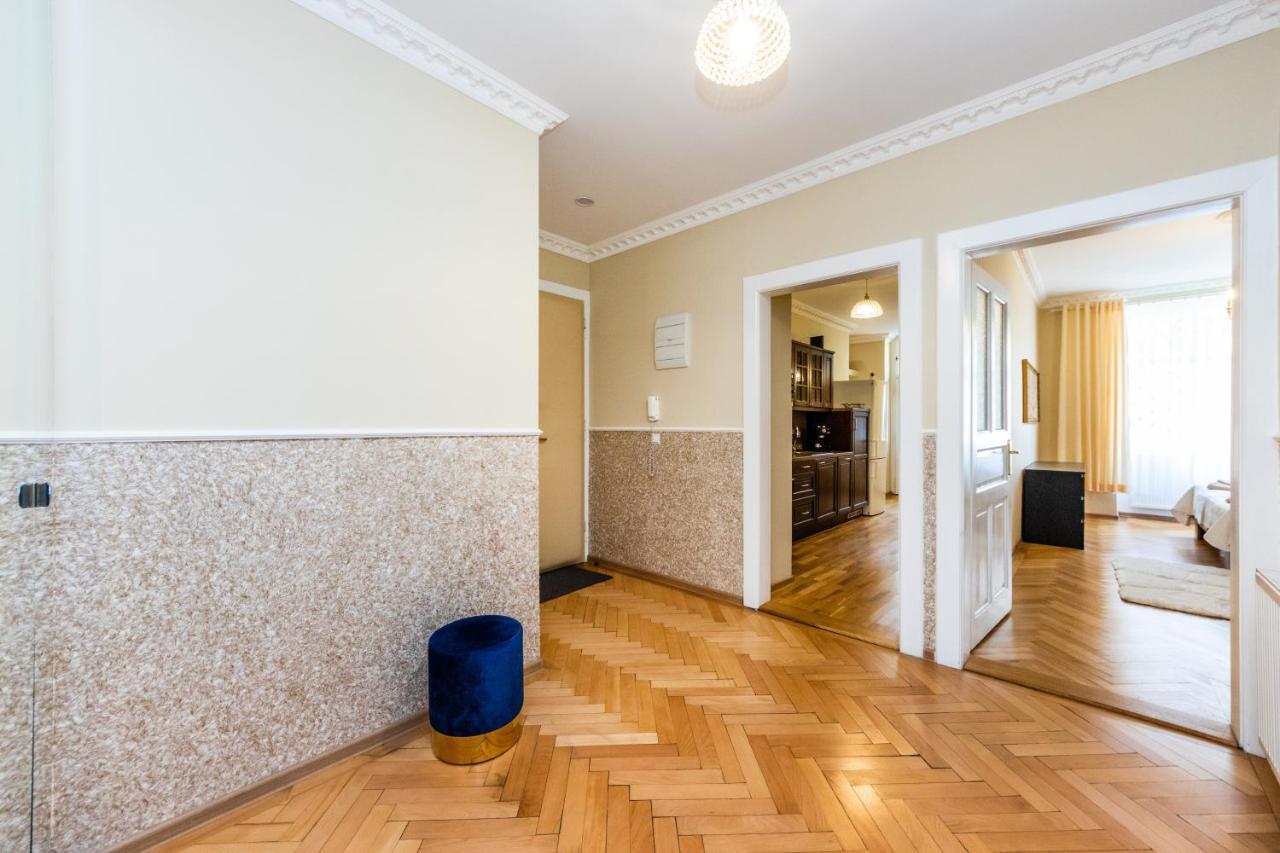 דירות פראג Prostorny Tripokojovy Apartman U Nabrezi Vltavy מראה חיצוני תמונה